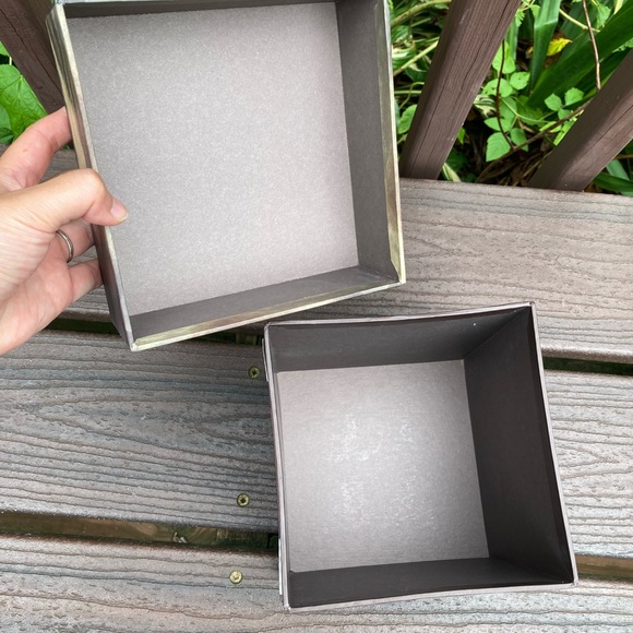 Vintage Cats on a Rainy Day Keepsake Storage Box Decor Gift Bob’s Boxes 6”x6”x6” - Picture 11 of 13